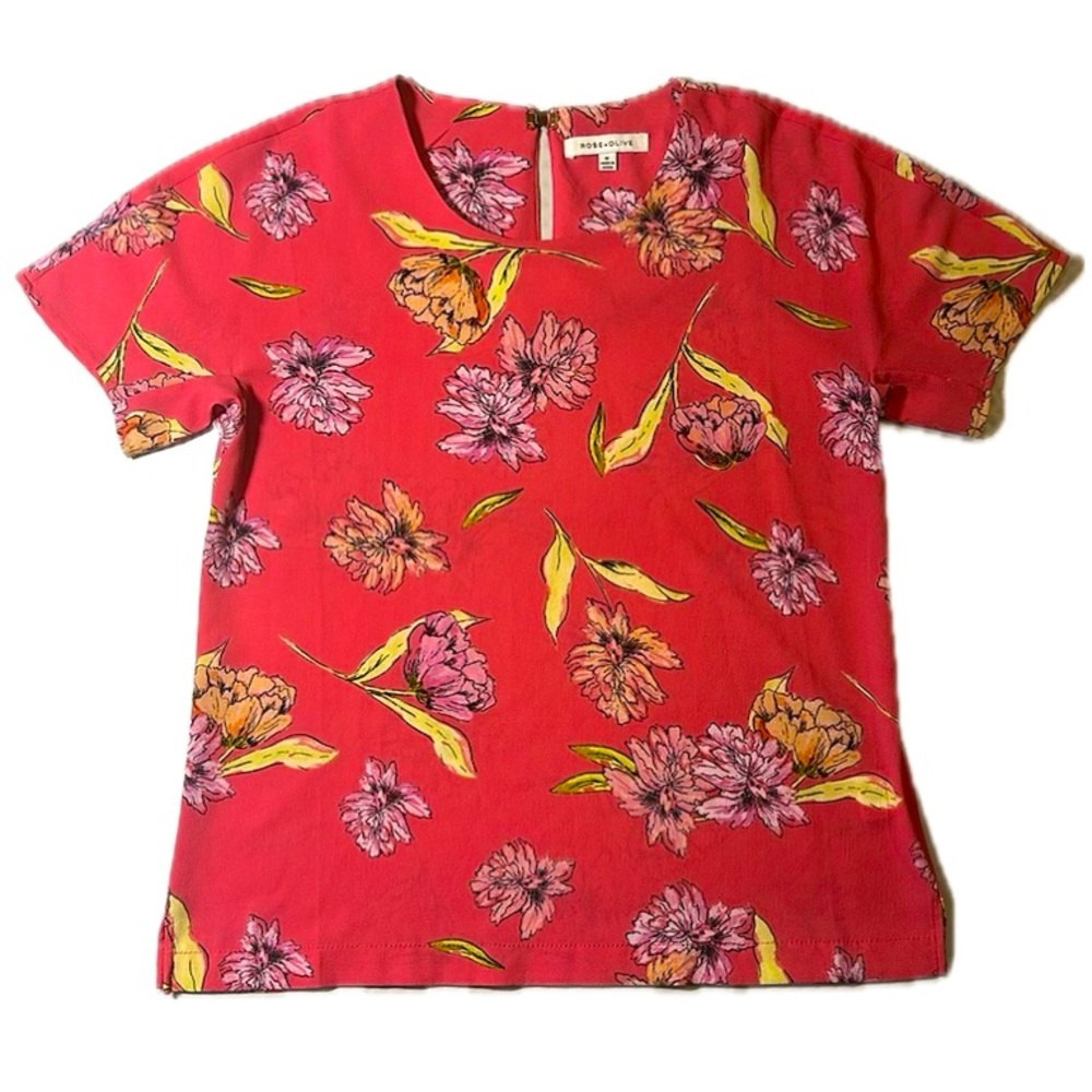 Rose + Olive Pink Floral Print Blouse Size M Short Sleeve Round Neck Casual Top - Picture 1 of 9